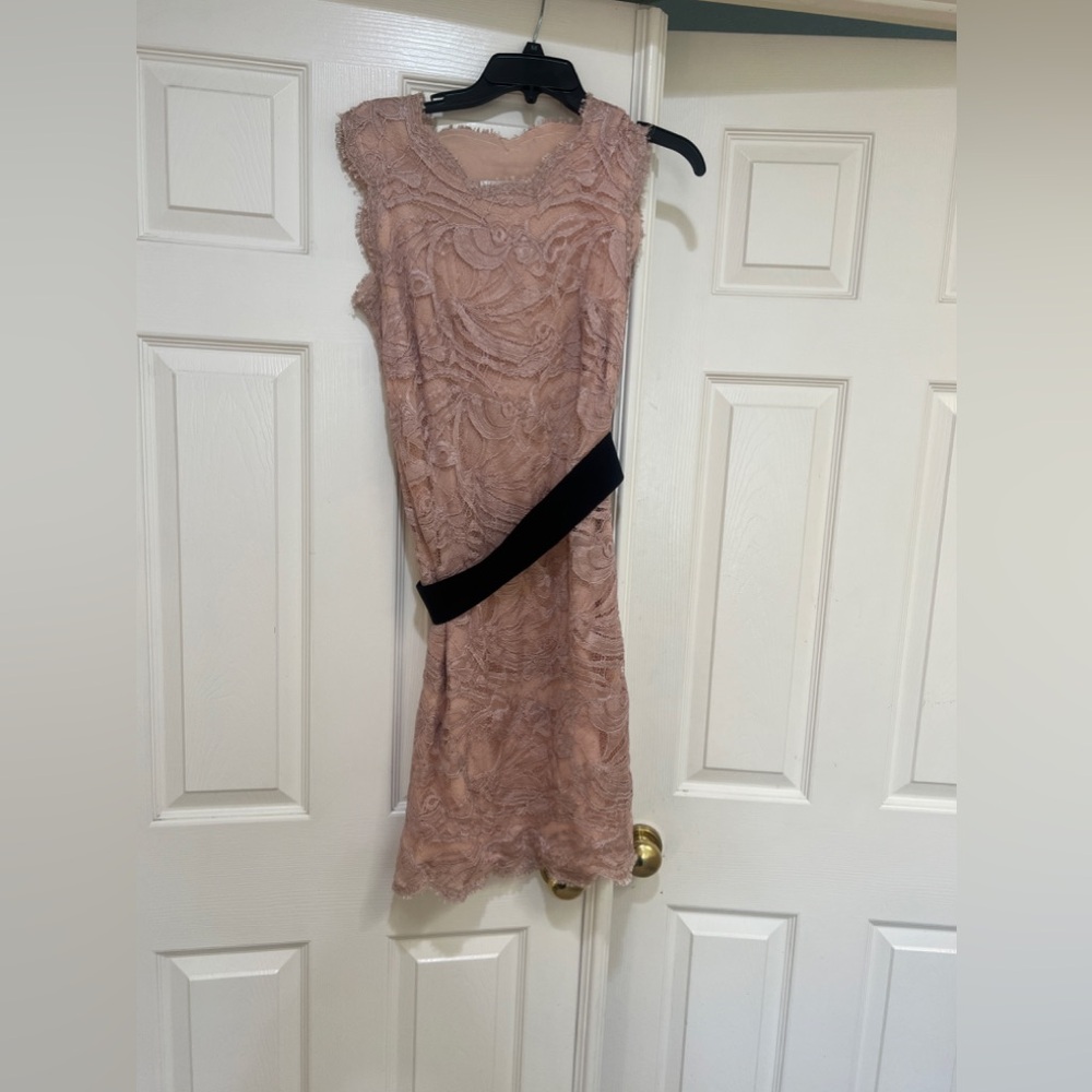 EMILIO PUCCI NUDE LACE DRESS ATTACHED BLACK ELASTIC‎ BELT MIDI career business